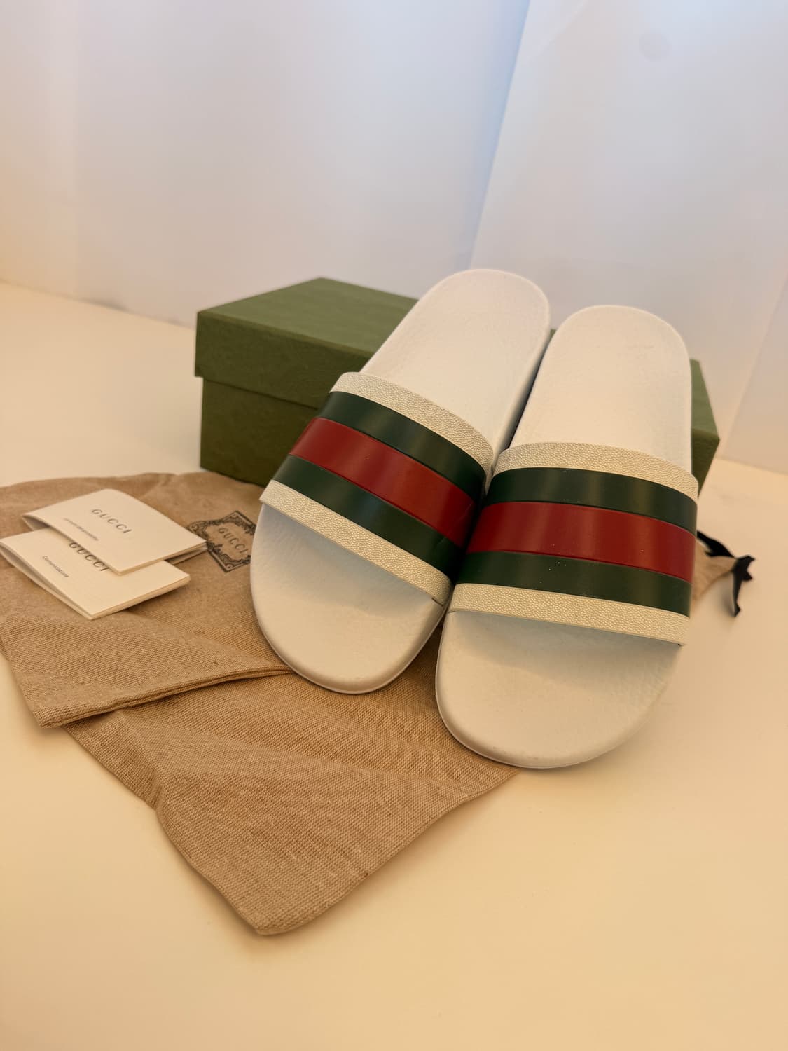 구찌(gucci) 웹 러버 슬라이드 샌들 상품이미지3