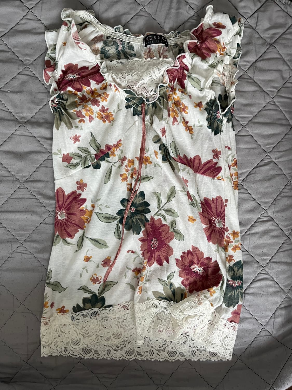 FLORAL SLEEVELESS TOP 상품이미지1