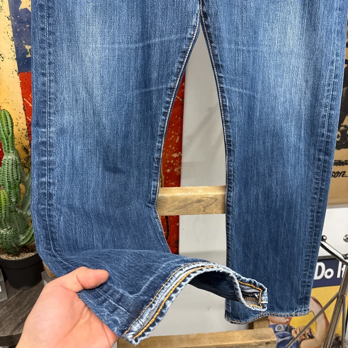 리바이스 501 오리지널 스트레이트 빈티지 페이딩 데님팬츠 N904 상품이미지4