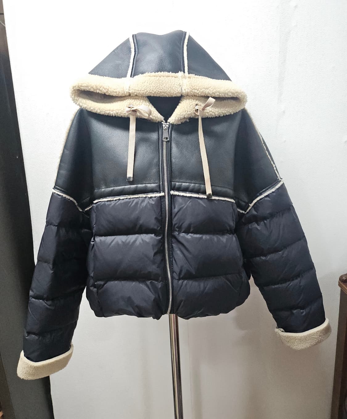 크롭기장 덕다운 블랙 퍼 후드 패딩 점퍼 L 상품이미지2