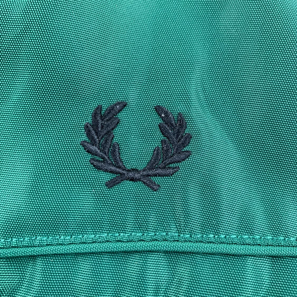 프레드페리 자수로고 레이어링 폴리쉘 다운 점퍼 그린  상품이미지5