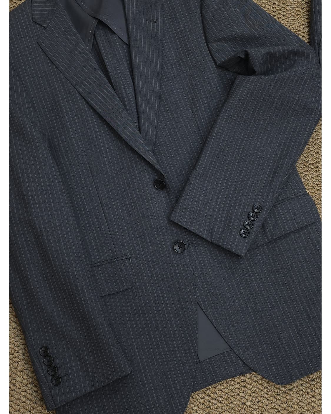 이태리 PRIMATIST사의 파인메리노 썸머 울100% 수트셋업 상품이미지3