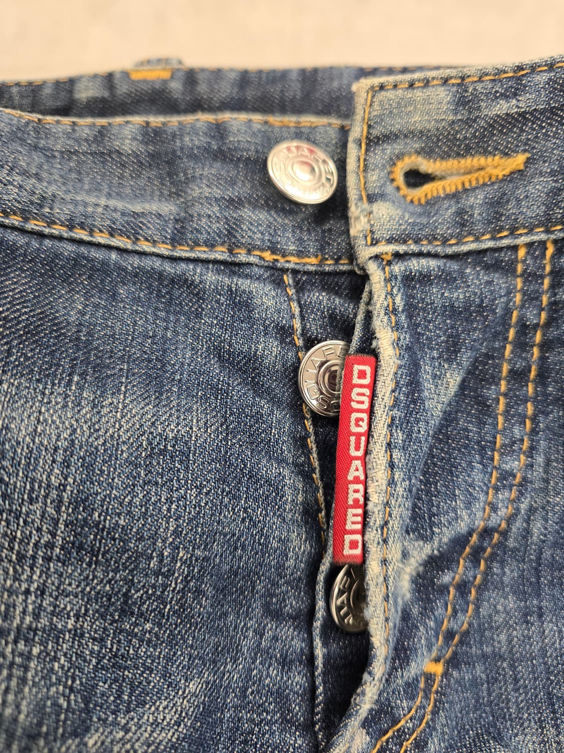 (정품) 디스퀘어드2  루키 쿨가이진 청바지.
싸이즈 32~33.     상품이미지3