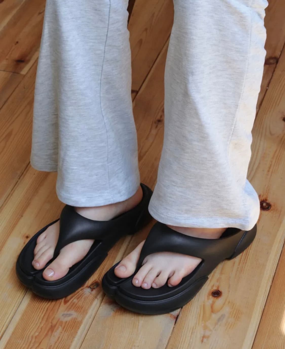 PAES 페이즈 블랙 제니쪼리 240사이즈 상품이미지1