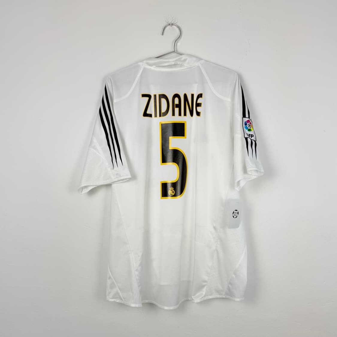 04-05 레알마드리드 홈 지단 유니폼 상품이미지1