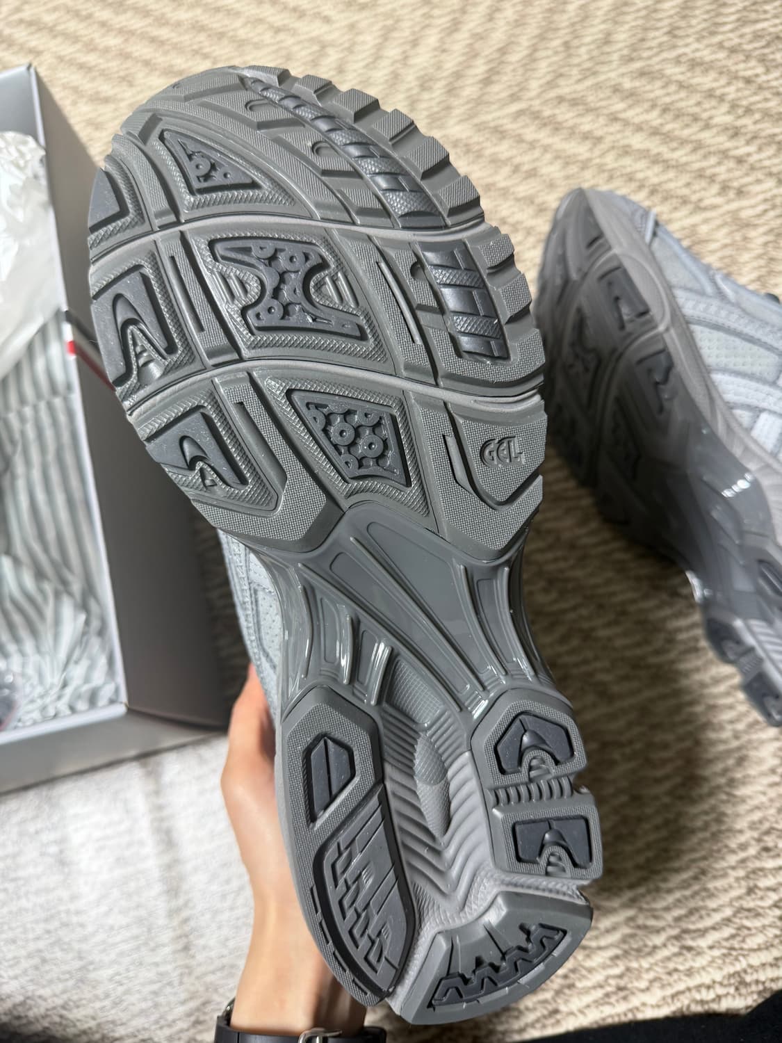 톰브라운x아식스 270그레이 (새상품) 상품이미지2