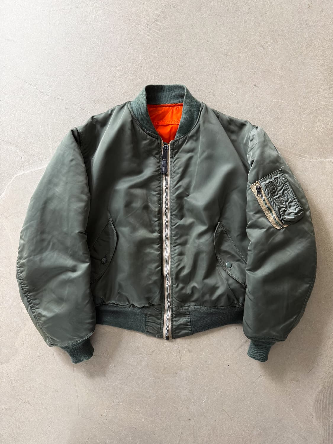 90s Alpha Industries MA-1 Bomber Jacket 상품이미지1