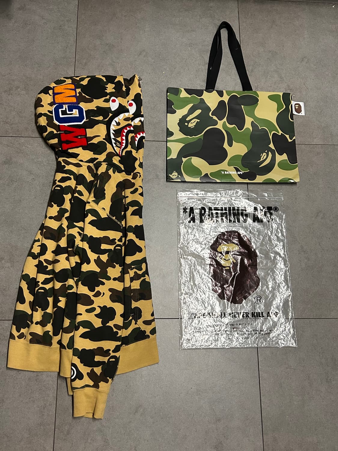 베이프 황계 더블후드 샤크 후드집업 상품이미지1