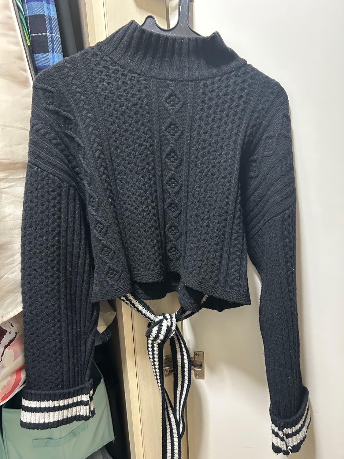 더일마 스트랩 니트 상품이미지1