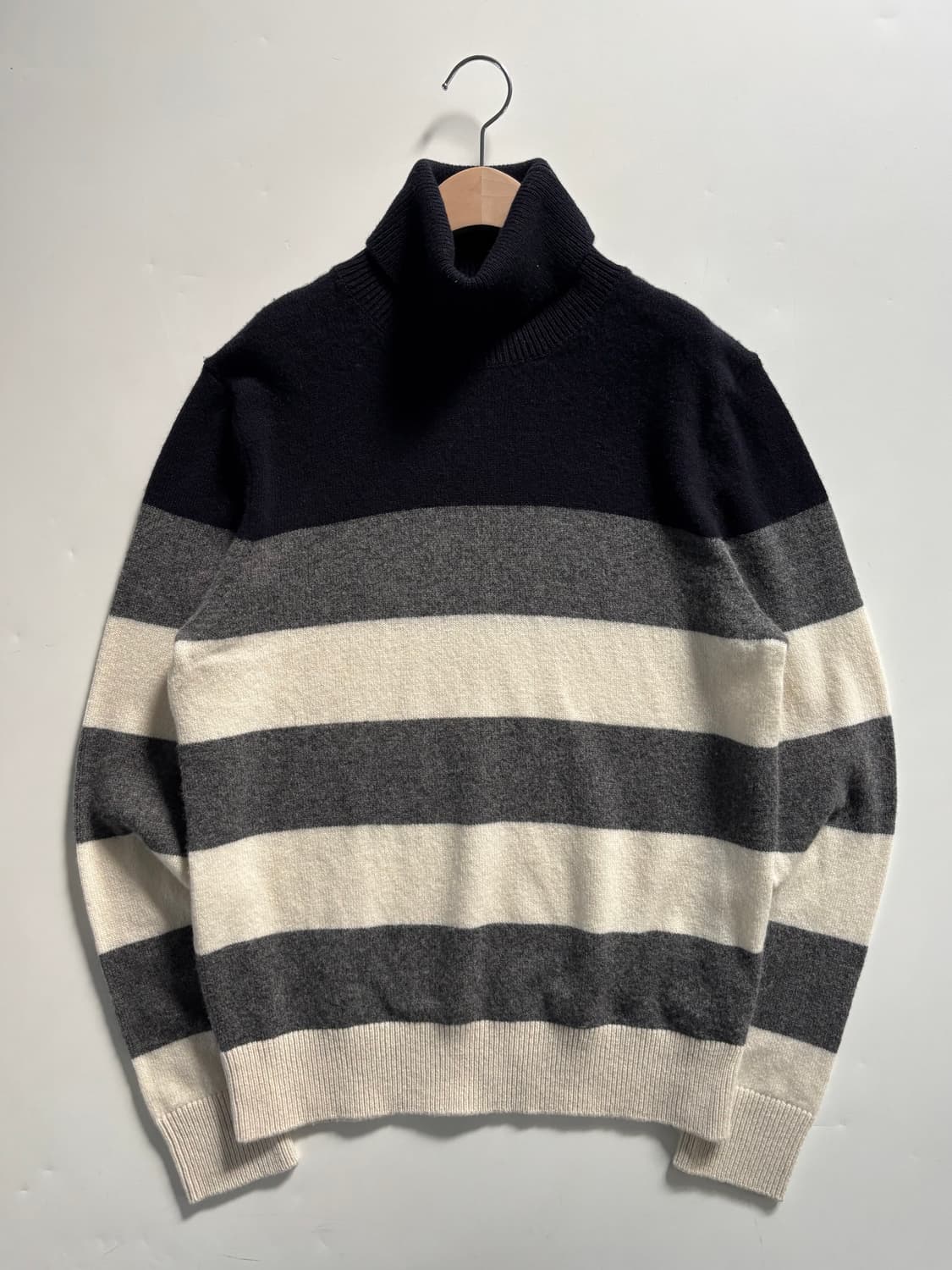 Moncler 몽클레어 스트라이프 울 터틀넥 니트  상품이미지1