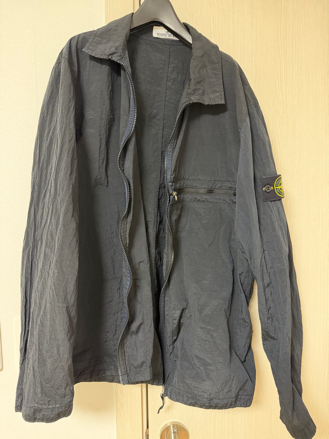 스톤아일랜드 와펜패치 나일론 메탈 집업 셔츠 781510929 V0029 상품이미지3