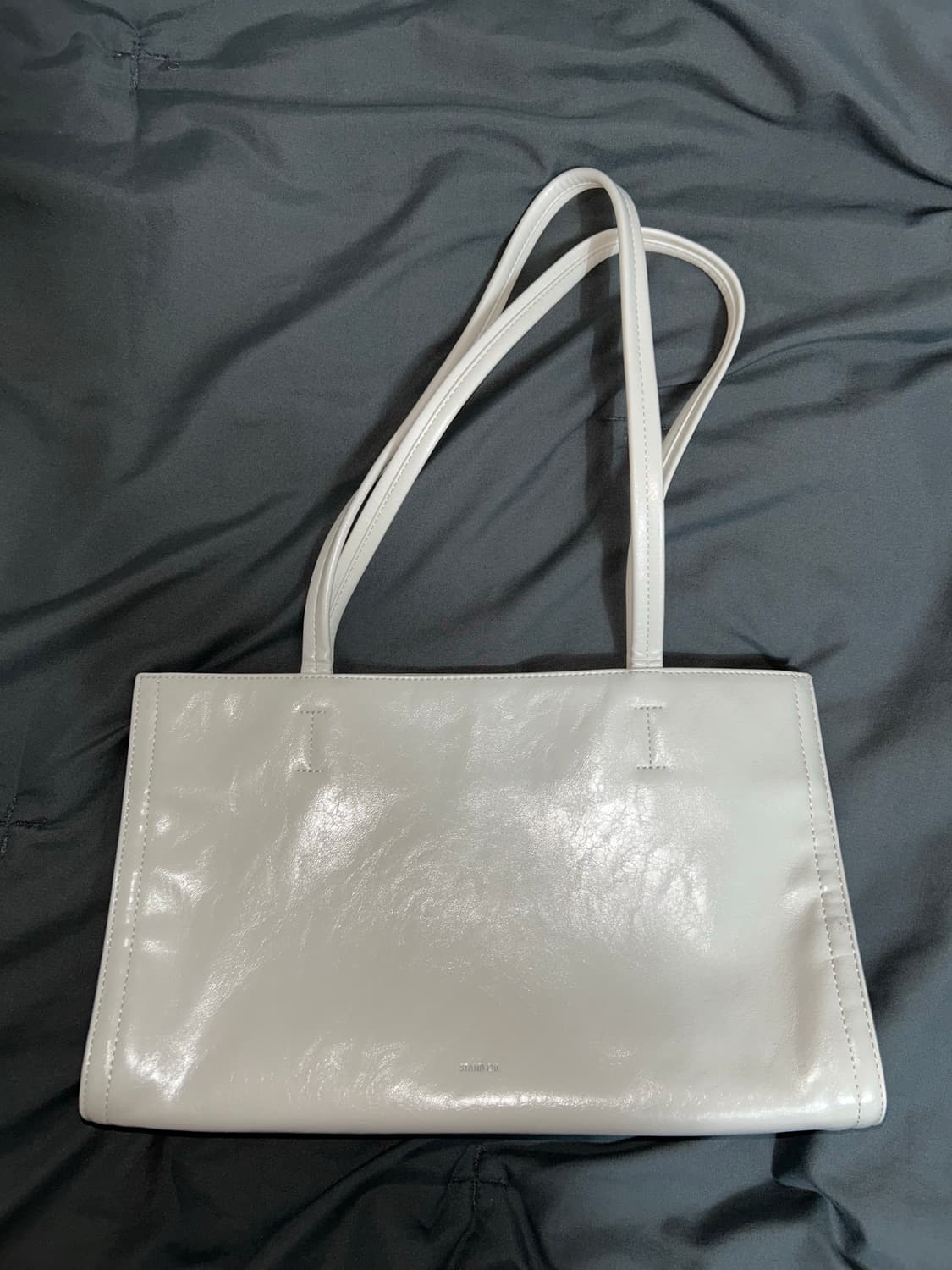 오블롱백 크림 상품이미지1