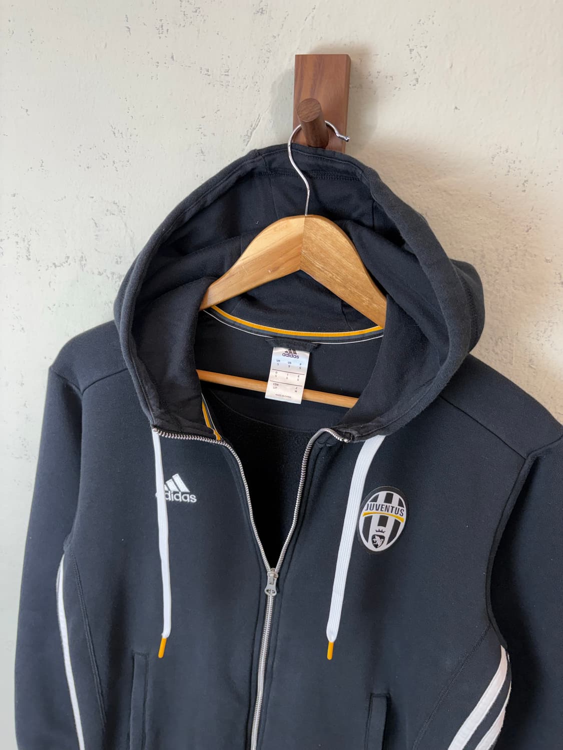 아디다스 빈티지 유벤투스 삼선 후드집업 블랙 상품이미지4