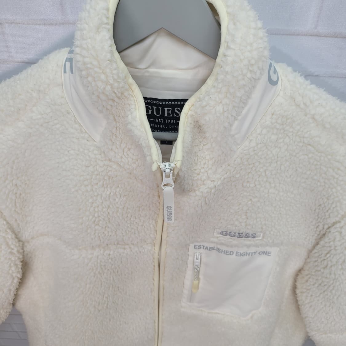 게스 뽀글이 스탠넥 후리스 집업 자켓 남여공용 M 사이즈 상품이미지3