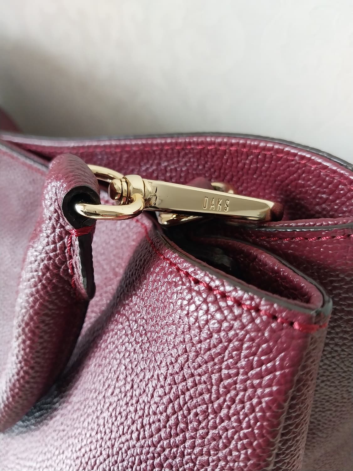 닥스 버건디 가죽 투웨이백 상품이미지3