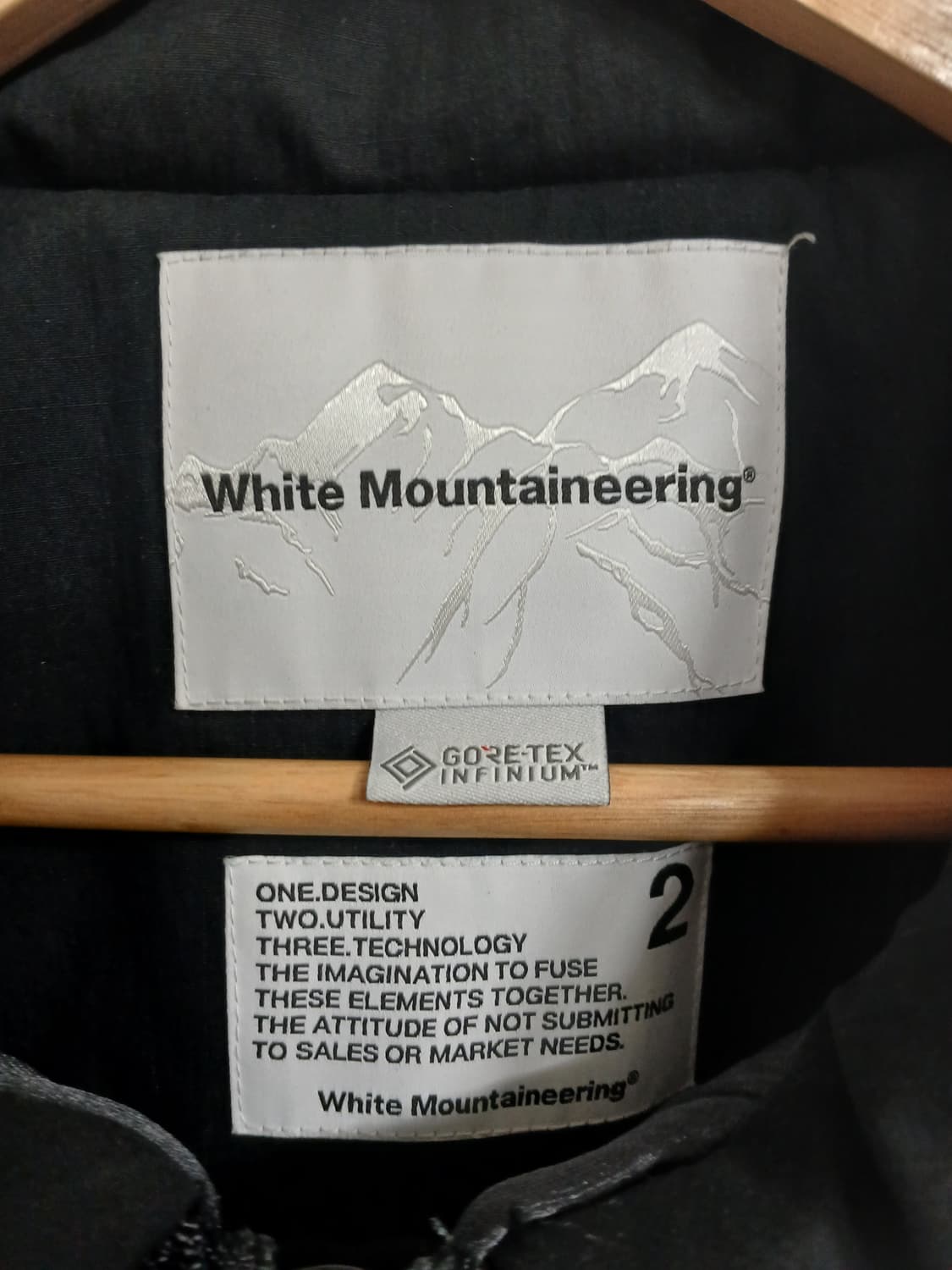 화이트마운티니어링 / 19aw 고어텍스 인피니엄 스트링 다운 베스트 블랙 상품이미지2