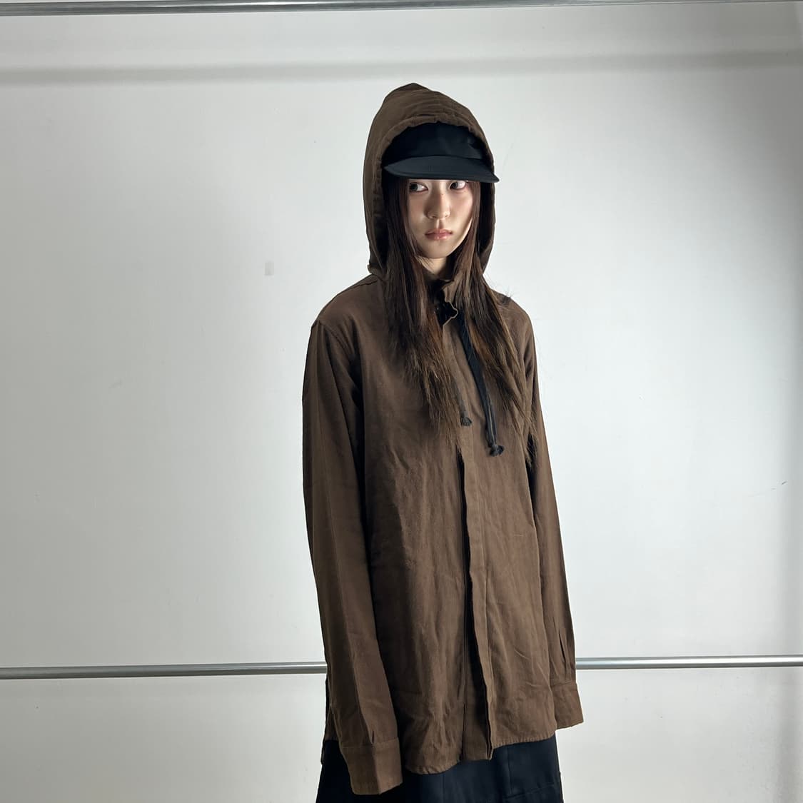 앤 드뮐미스터 헤비 코튼 히든 후드 셔츠 상품이미지2