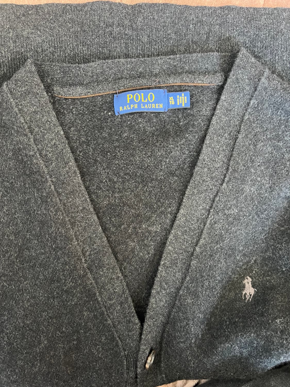 폴로랄프로렌  차콜그레이 브이넥 울가디건
 상품이미지3