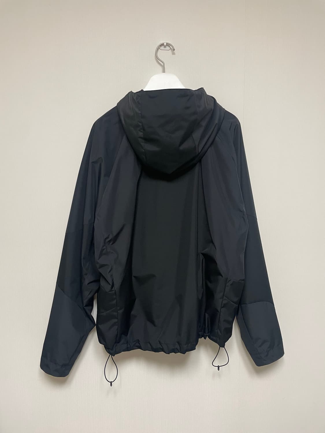 [3] 폴리테루 옵스큐라 쉘 점퍼 블랙 23FW 상품이미지3