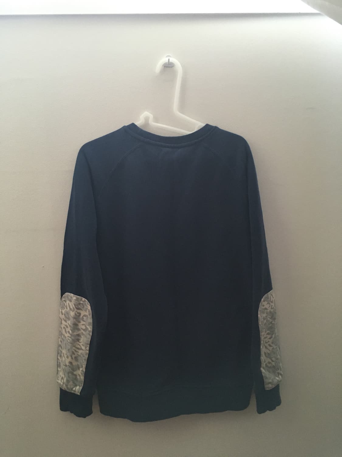 아디다스 레오파드 트레포일 맨투맨 95 상품이미지3