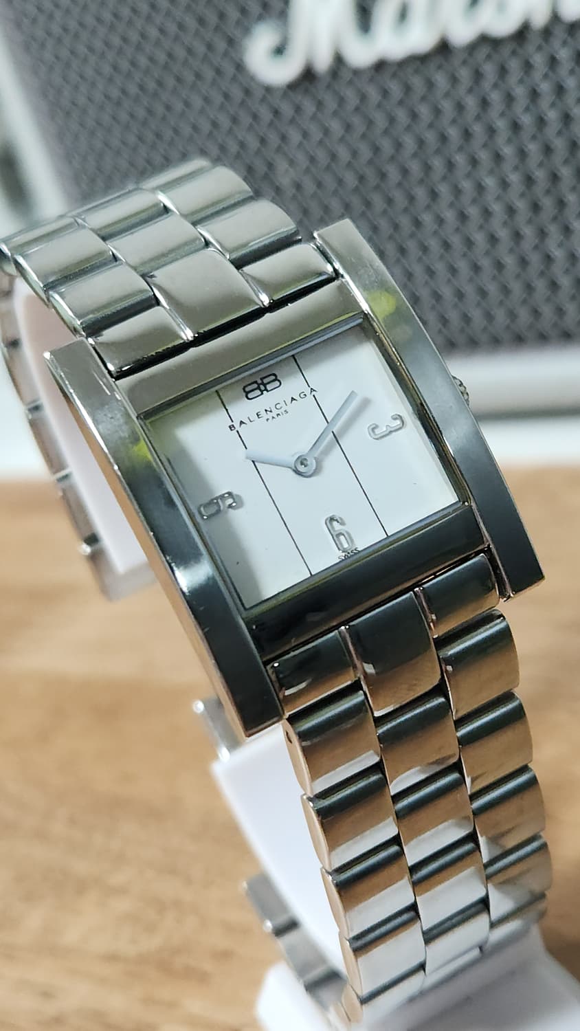 # 빈티지 발렌시아가 스퀘어 망치 여성명품시계 급처 상품이미지1