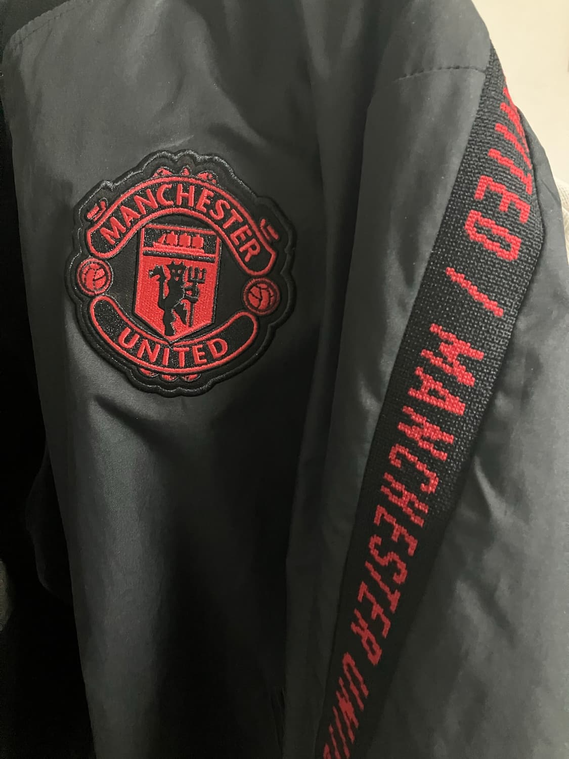 맨유 바람막이 상품이미지2