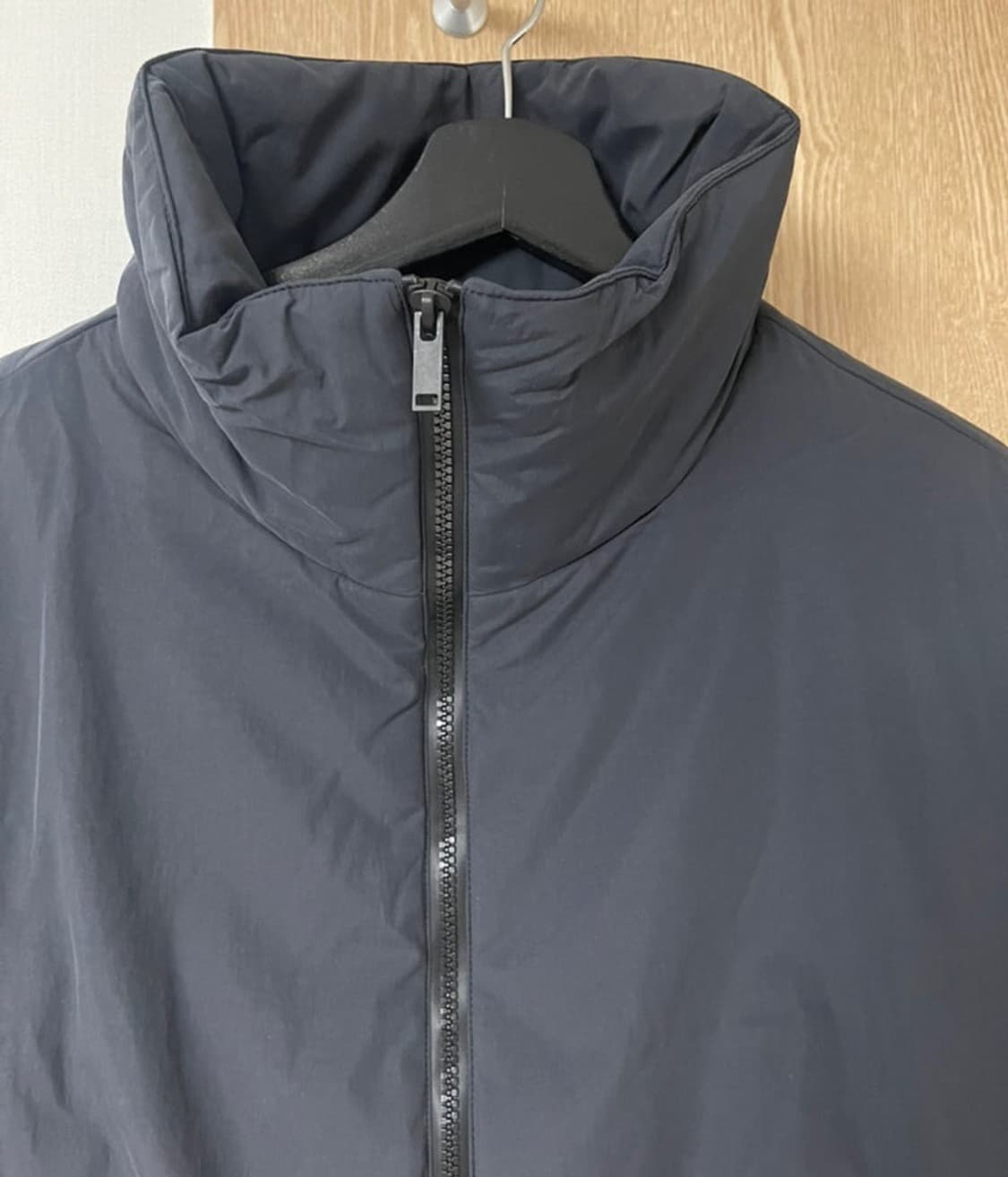 스튜디오니콜슨 이케다 파라슈트 패디드 봄버 패딩 상품이미지2