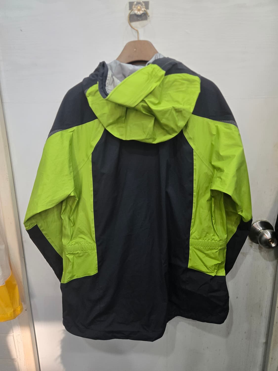 100,L,택있는 새상품)) FILA 휠라 점퍼! 정가 40만원대~ 상품이미지3