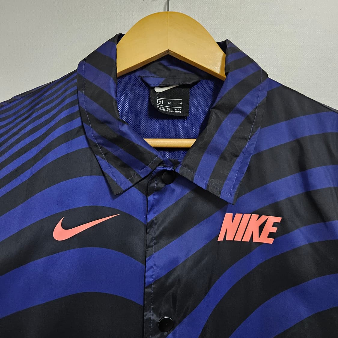 M 95-100 나이키 블루 패턴 코치자켓 상품이미지3