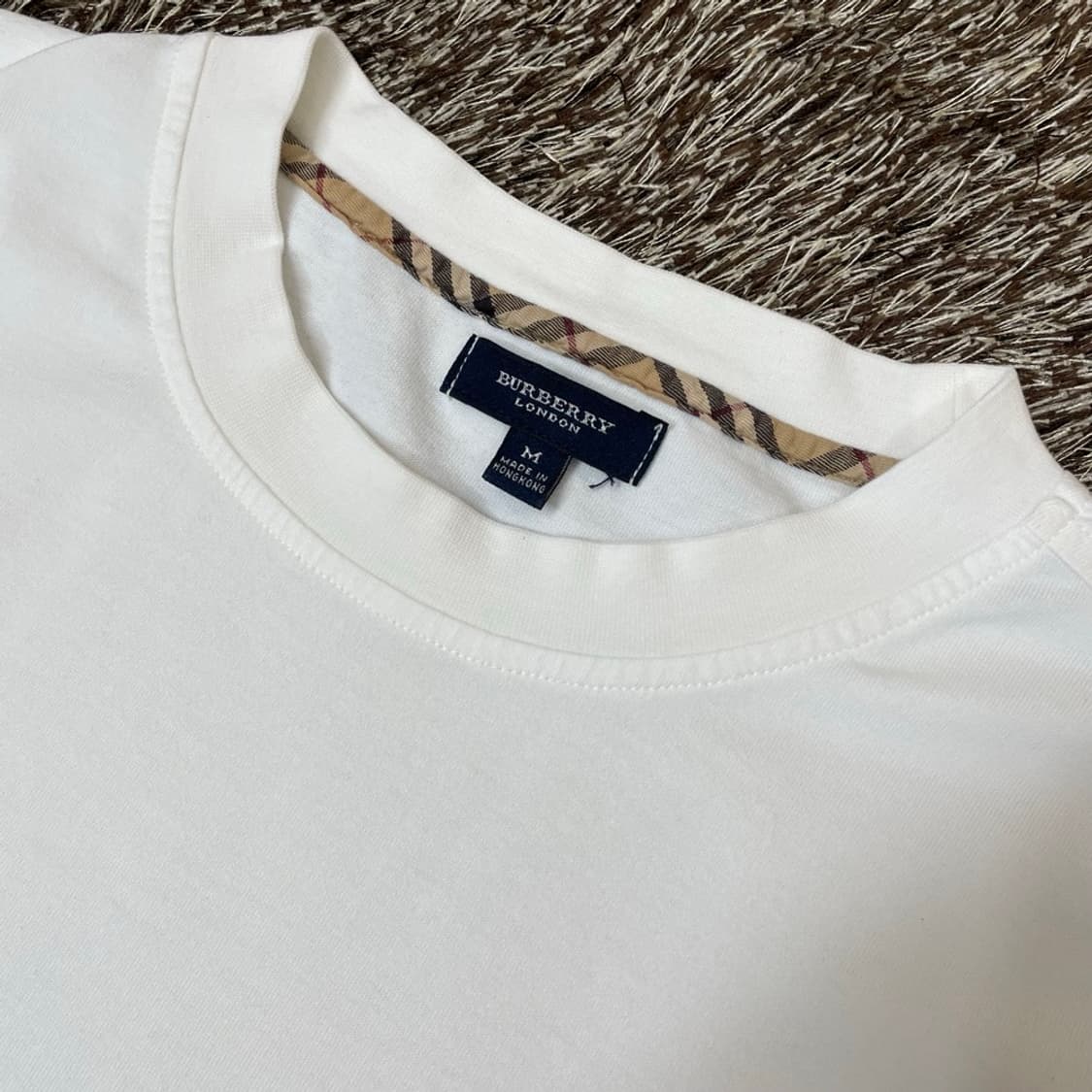 버버리 Burberry 화이트 런던 포켓 로고 반팔 티셔츠 M 상품이미지2