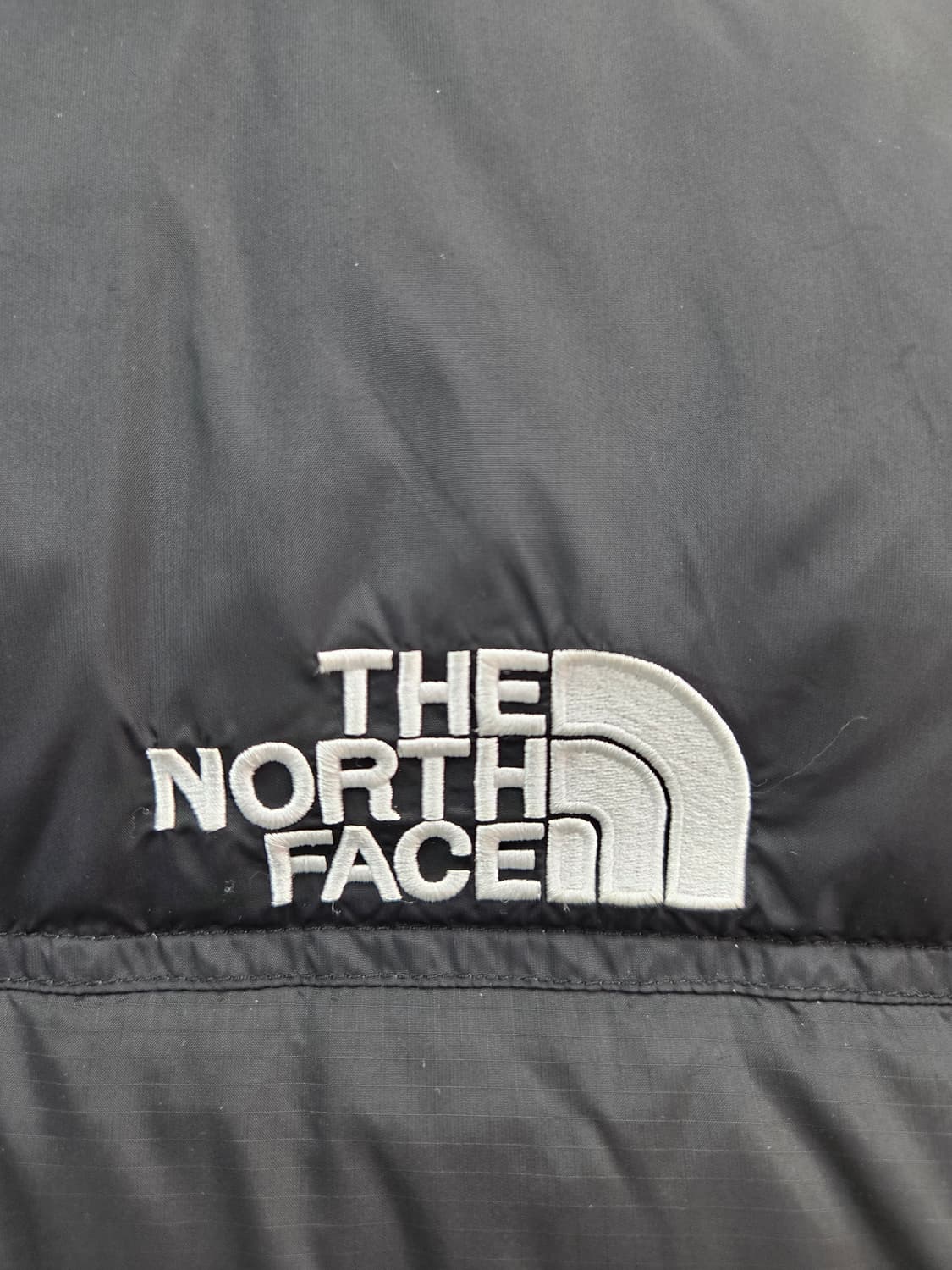 XS 노스페이스1996 레트로 눕시 700블랙 패딩 NF0A4NCH 상품이미지8