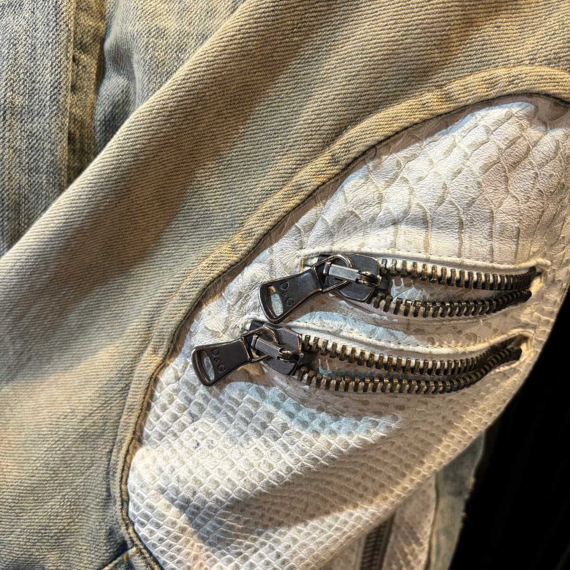 돌체앤가바나 빈티지 워싱 데님 자켓 상품이미지7