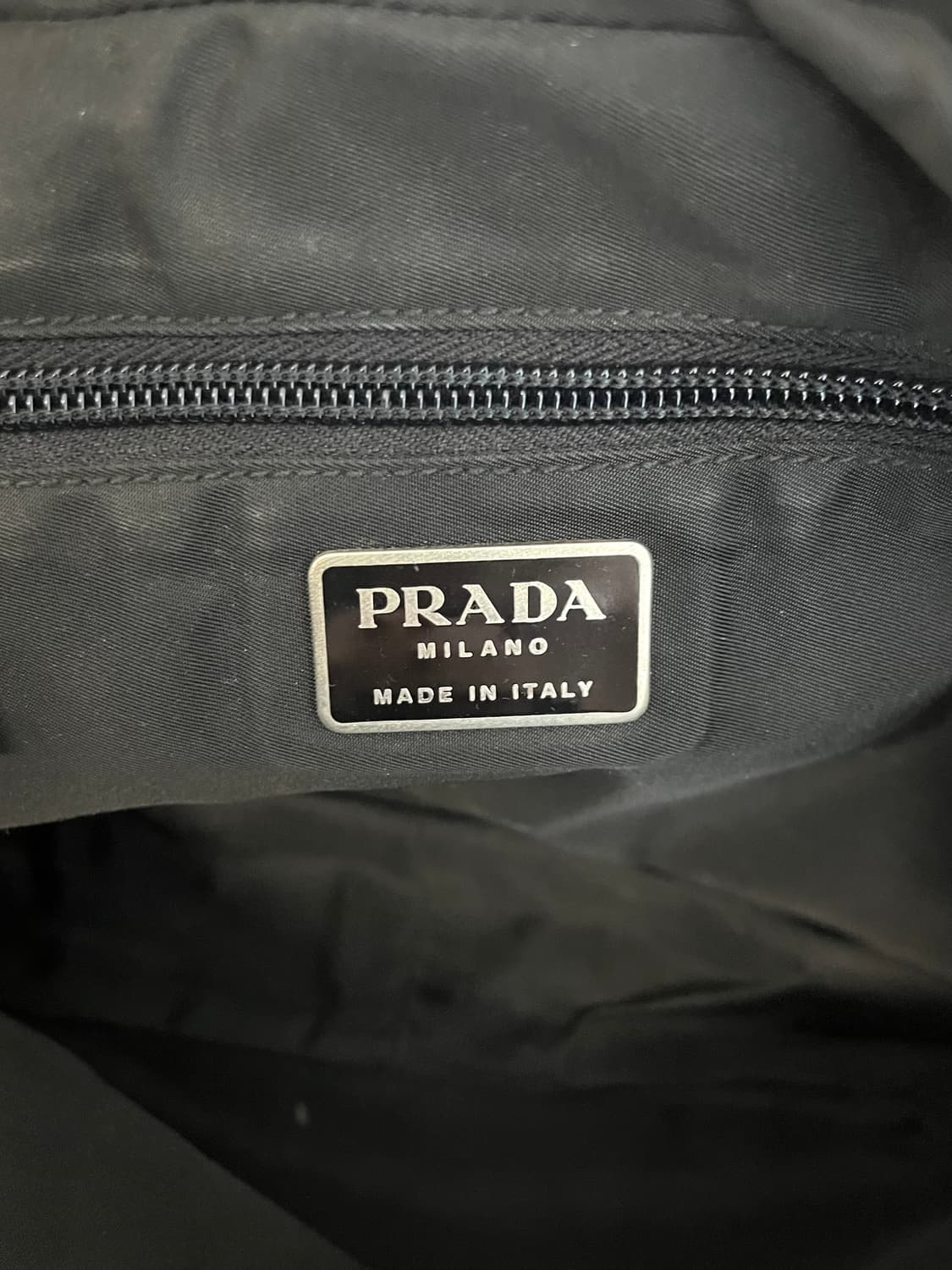 프라다 1999SS 런웨이 아카이브 링 체스트 백팩 상품이미지8