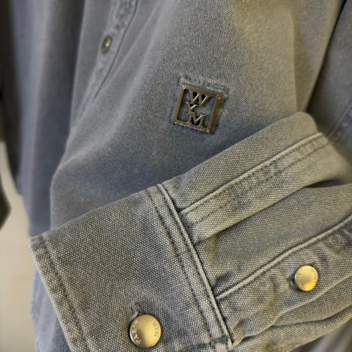 25SS 우영미 그레이 웨스턴 데님 셔츠 (택⭕️ 풀셋) 상품이미지8