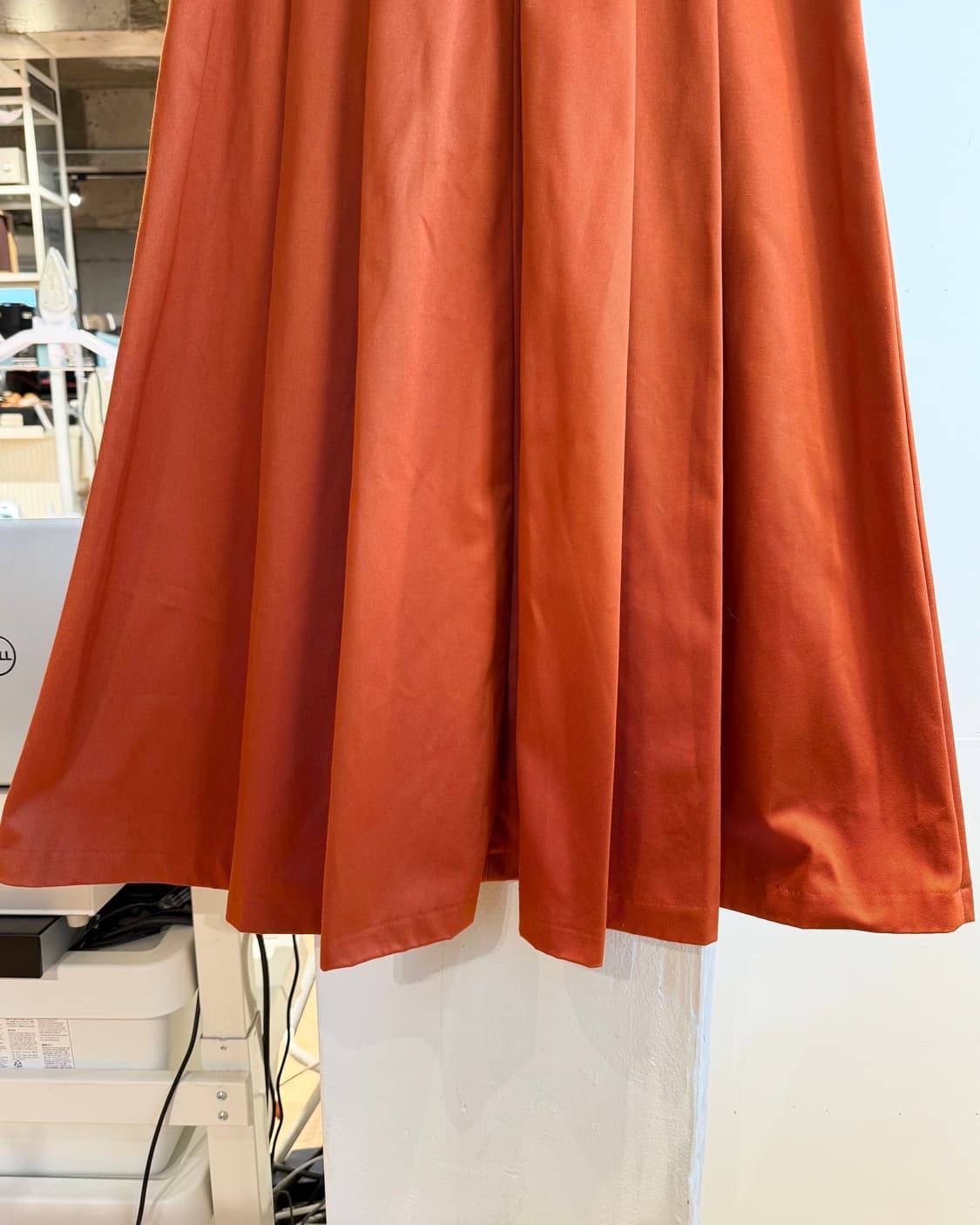 단톤 오렌지 핀턱 롱스커트 상품이미지8