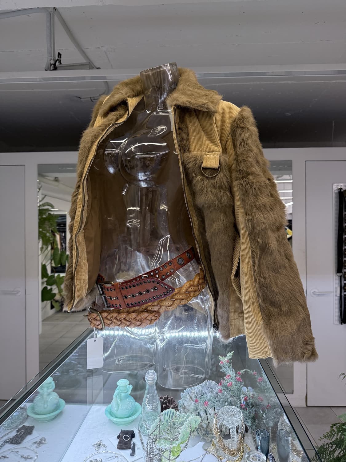 real fur trim corduroy zipup jacket 상품이미지1