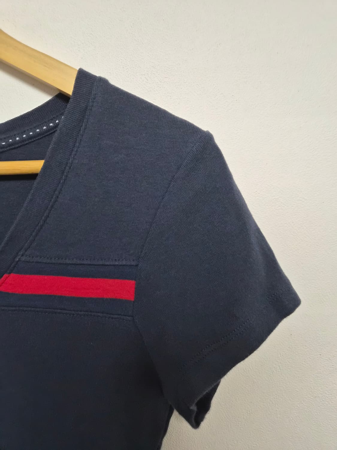 타미힐피거Tommy V넥 티셔츠 S사이즈 - T95 상품이미지3