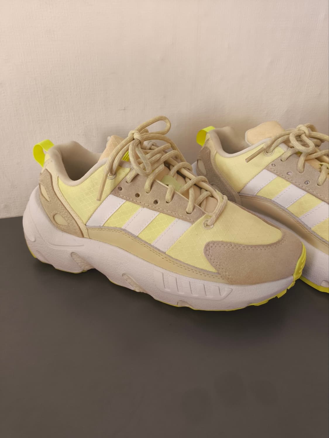 220mm 아디다스 ZX22 부스트 운동화 상품이미지1