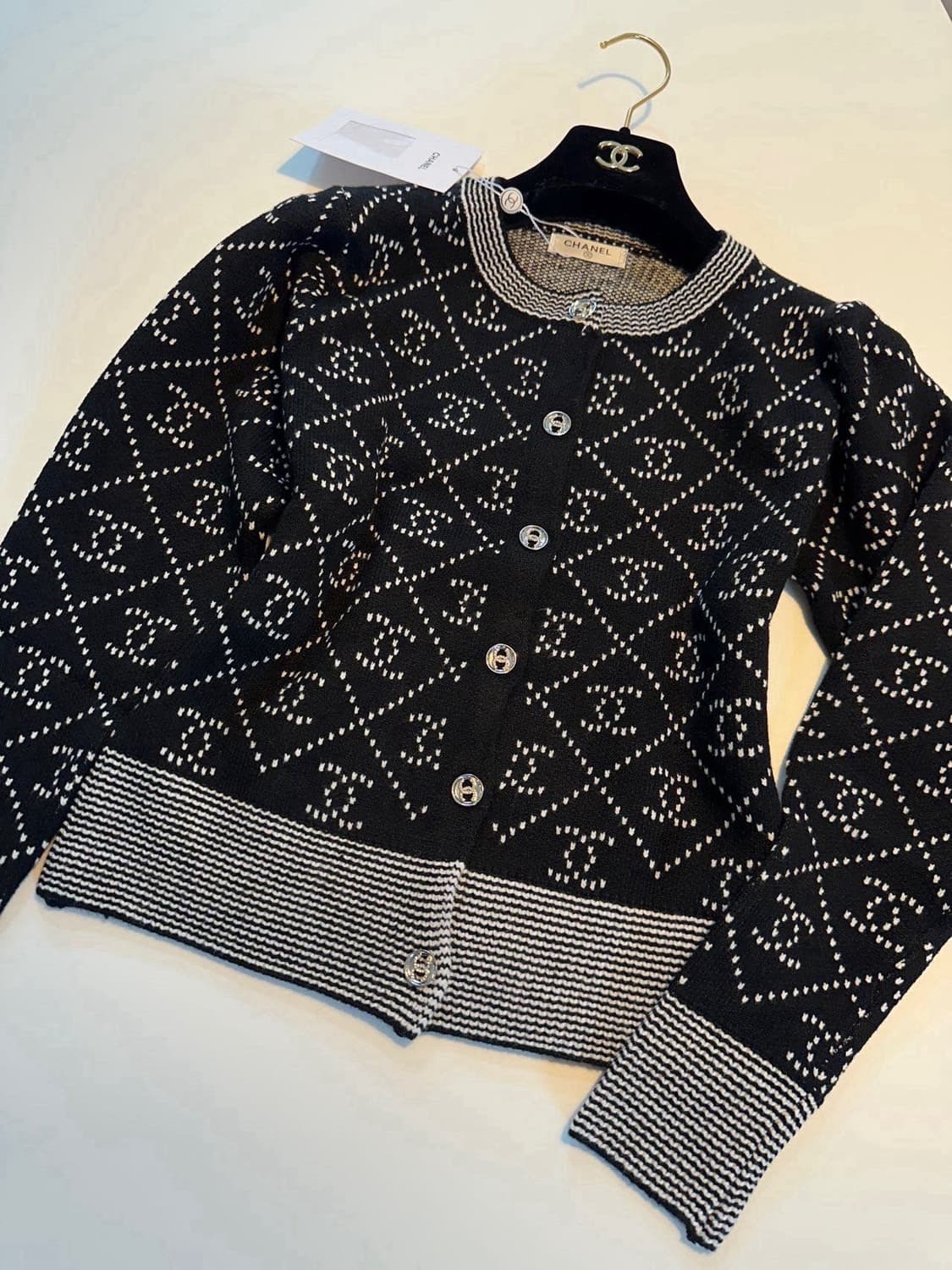 (새상품)샤넬가디건 상품이미지5