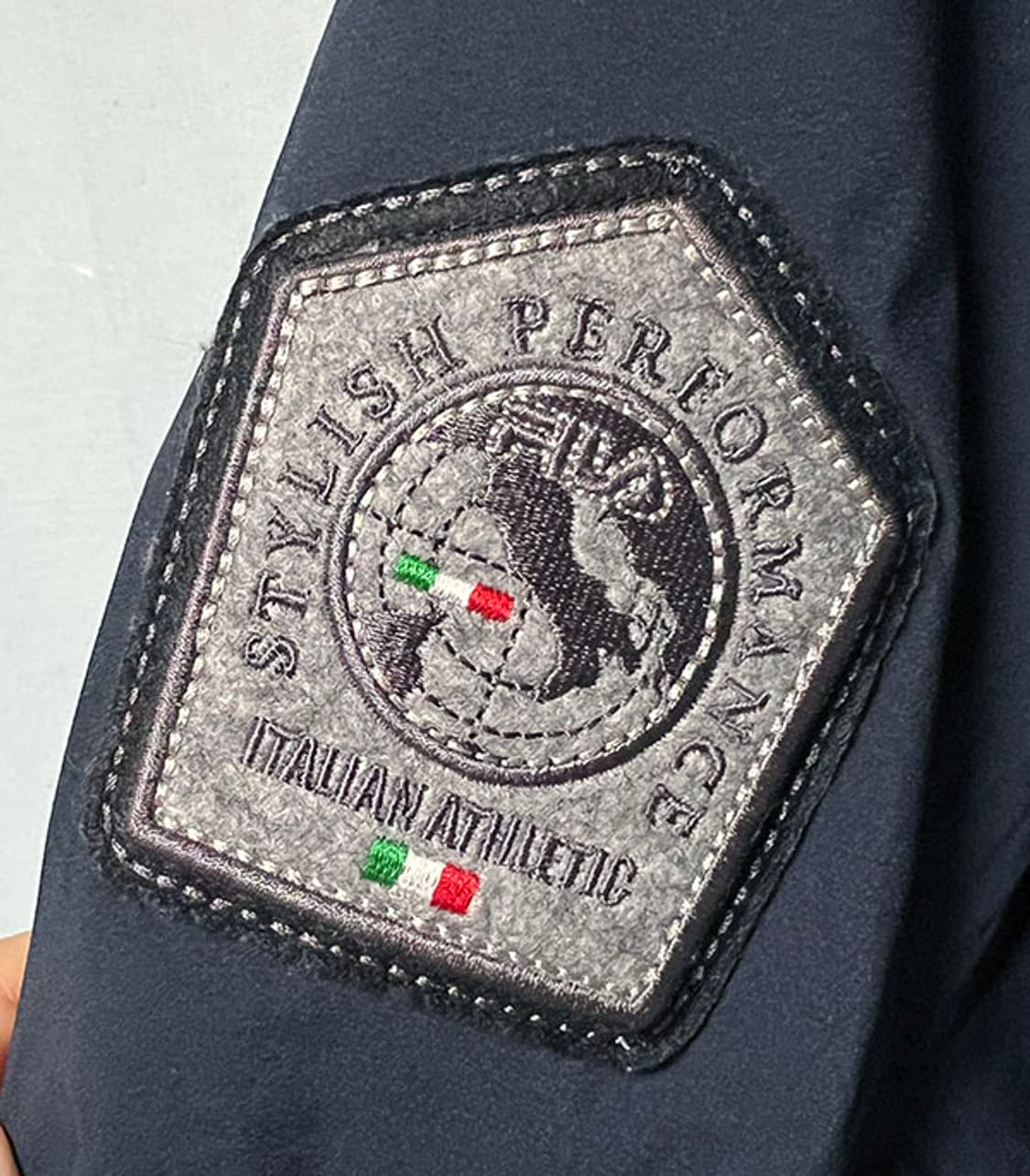 FILA 휠라 남자 헤비패딩 구스 거의새거 모자퍼분실 XXL 110 상품이미지5