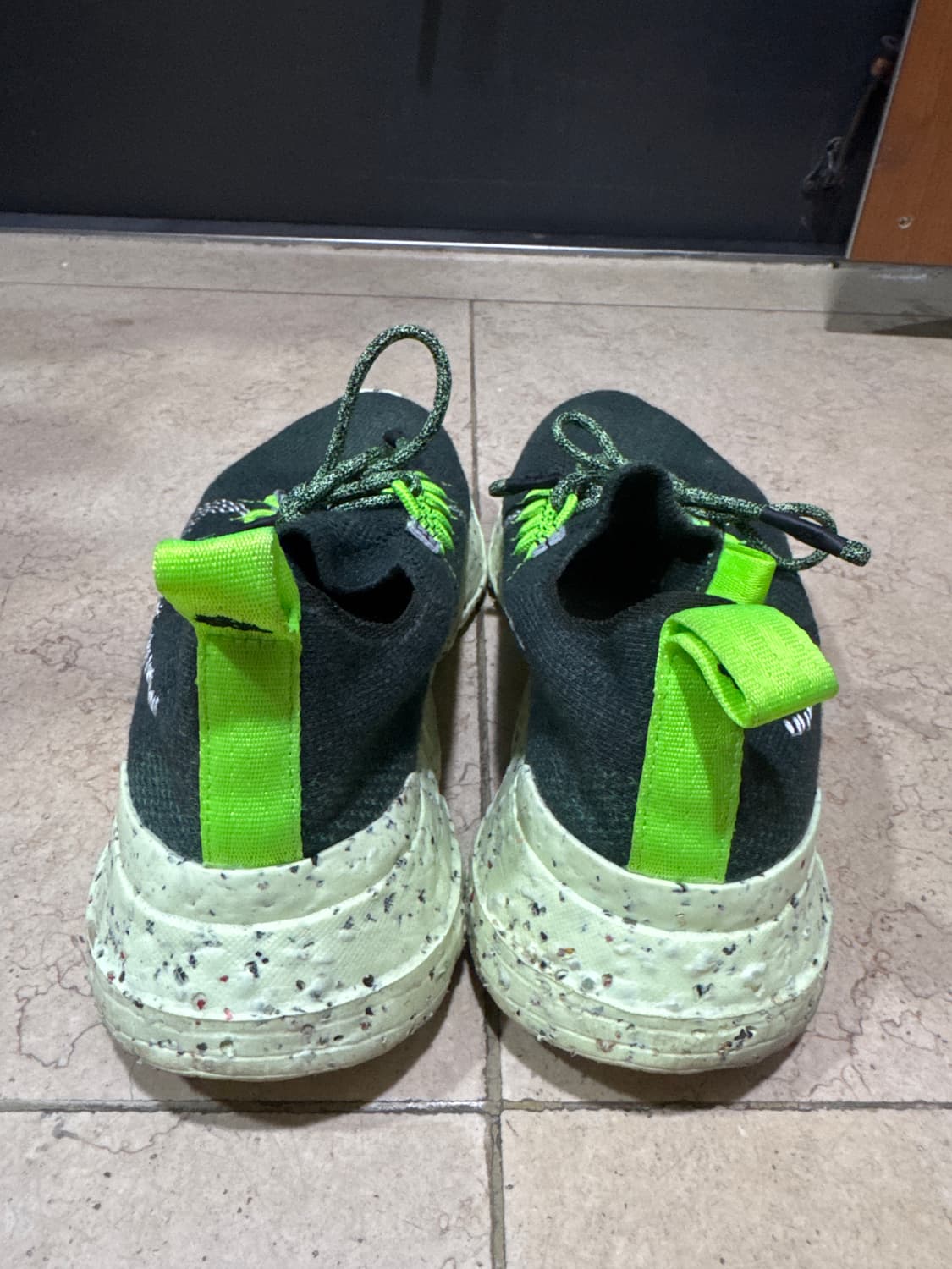 스페이스 히피 01 카본 그린(DJ3056-300) 판매합니다. 상품이미지2