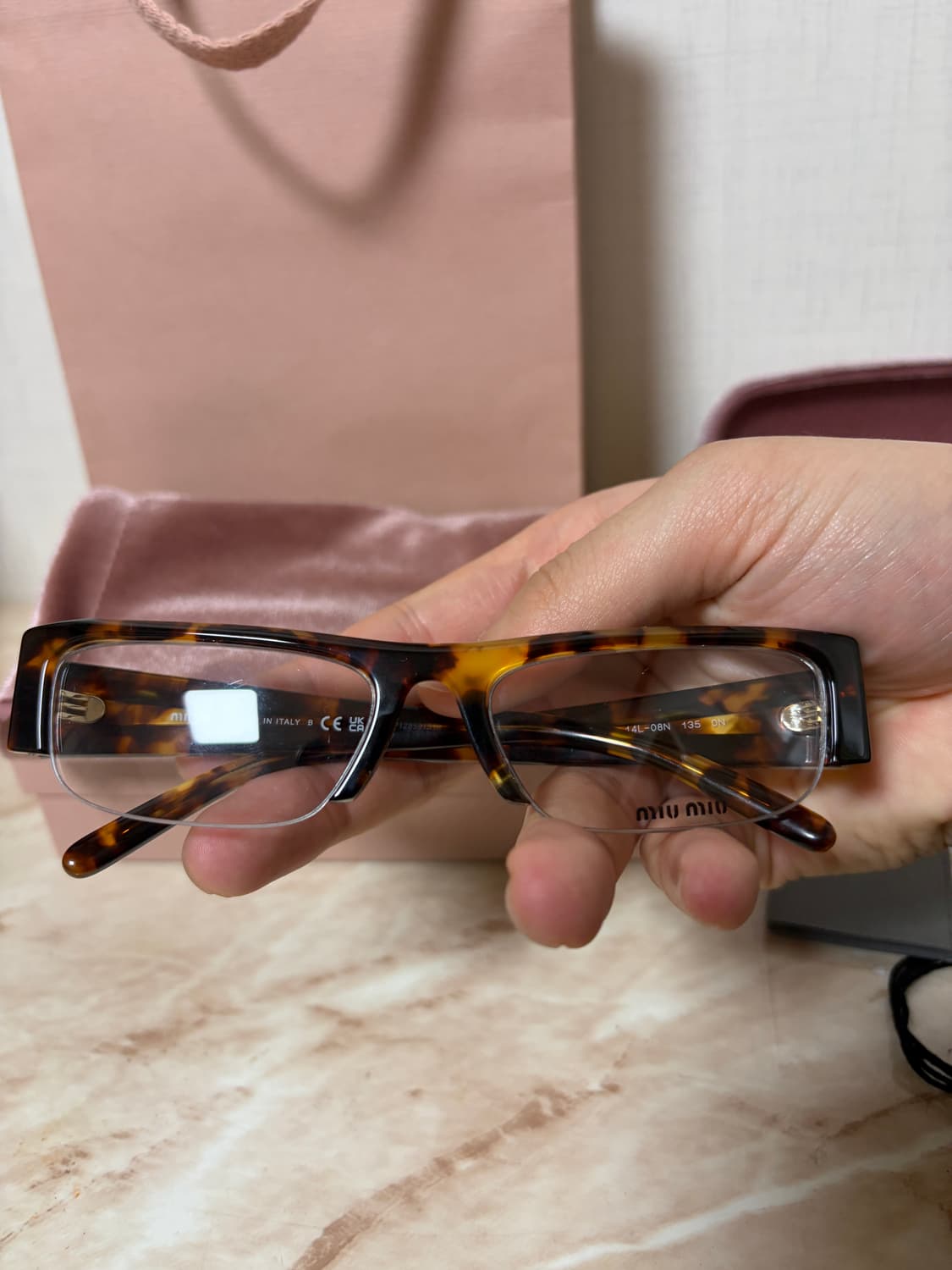 미우미우 브데트 안경 상품이미지4
