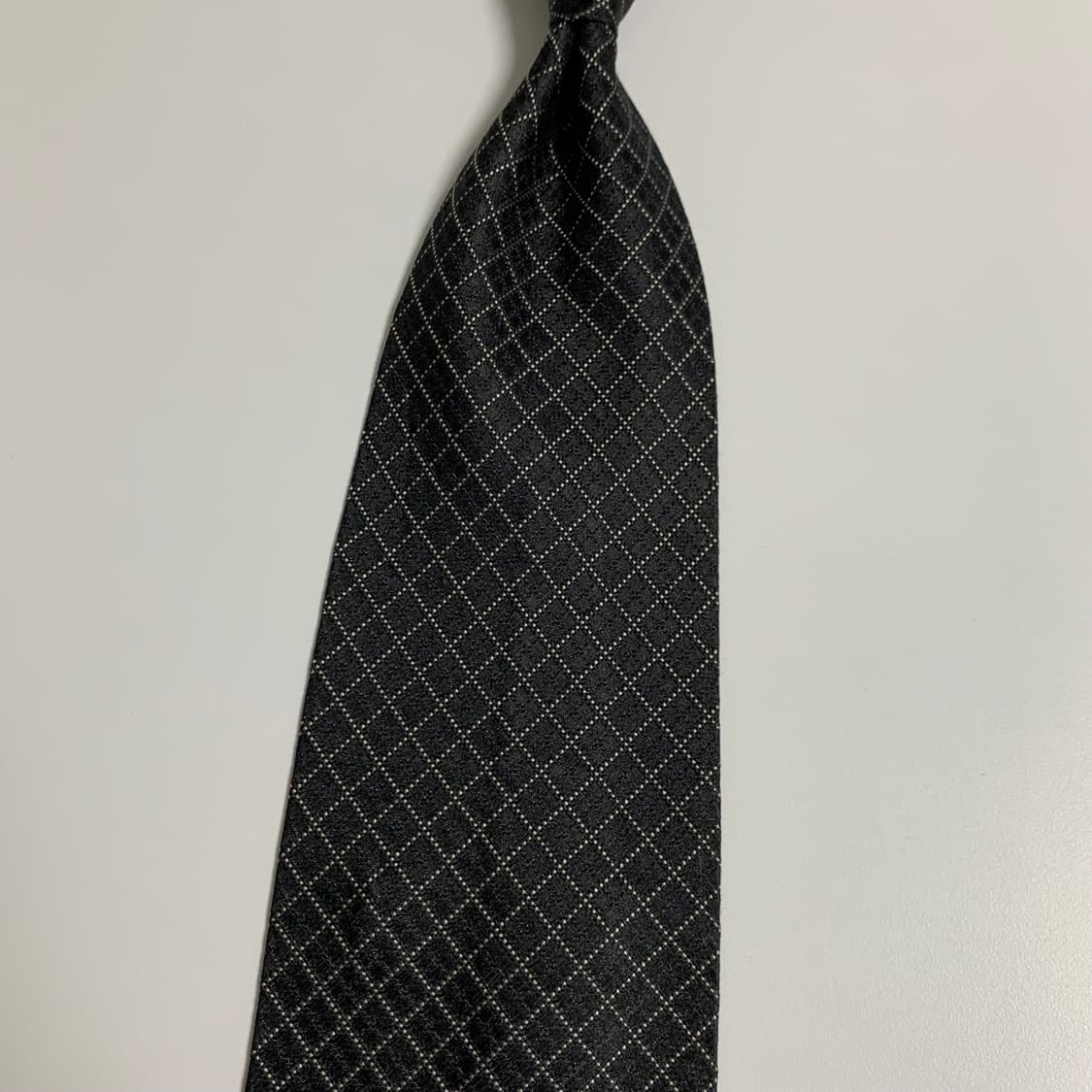 휴고보스(HUGO BOSS) 명품 블랙컬러 체크넥타이 100실크 A등급 상품이미지9
