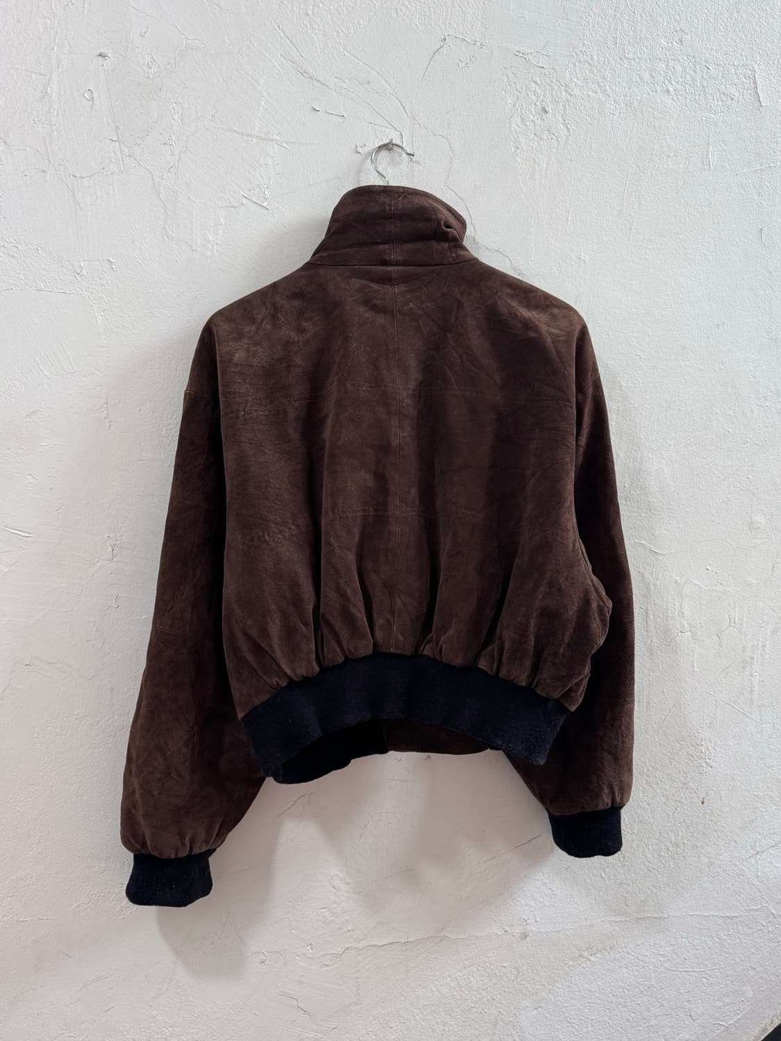 Falvis Div 언발란스 하이넥 스웨이드 크롭자켓  상품이미지7