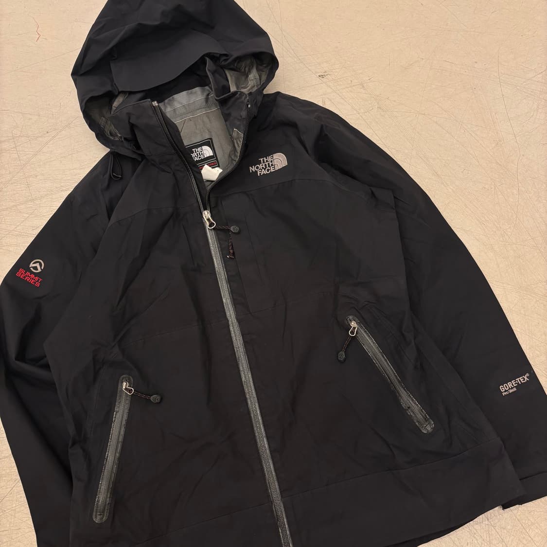 노스페이스 고어텍스 써밋 마운틴 자켓 상품이미지2