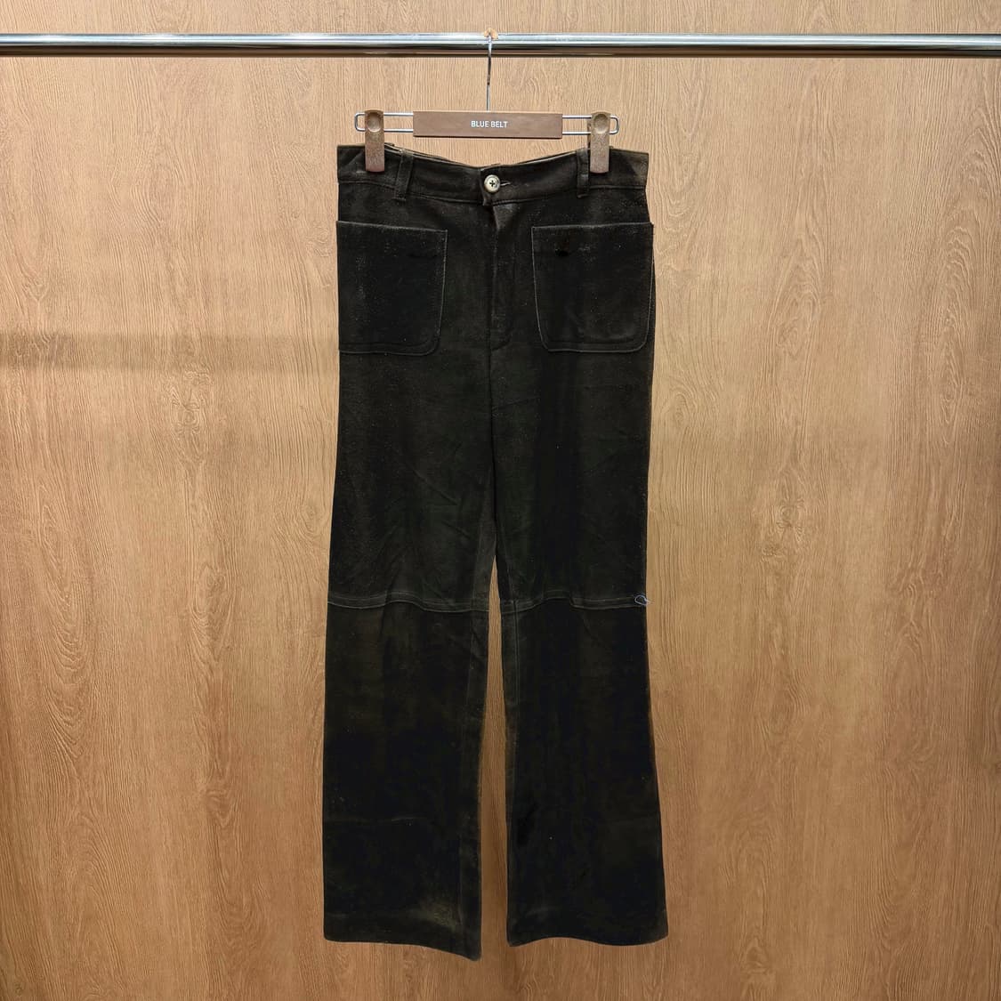 A.P.C. 가죽 팬츠 프론트 빅 포켓 디테일 스트레이트 핏 블랙 상품이미지2