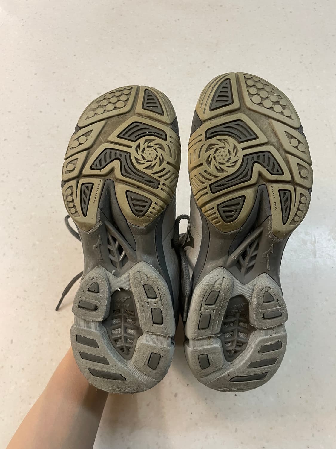 미즈노 웨이브 라이트닝 z4 상품이미지7