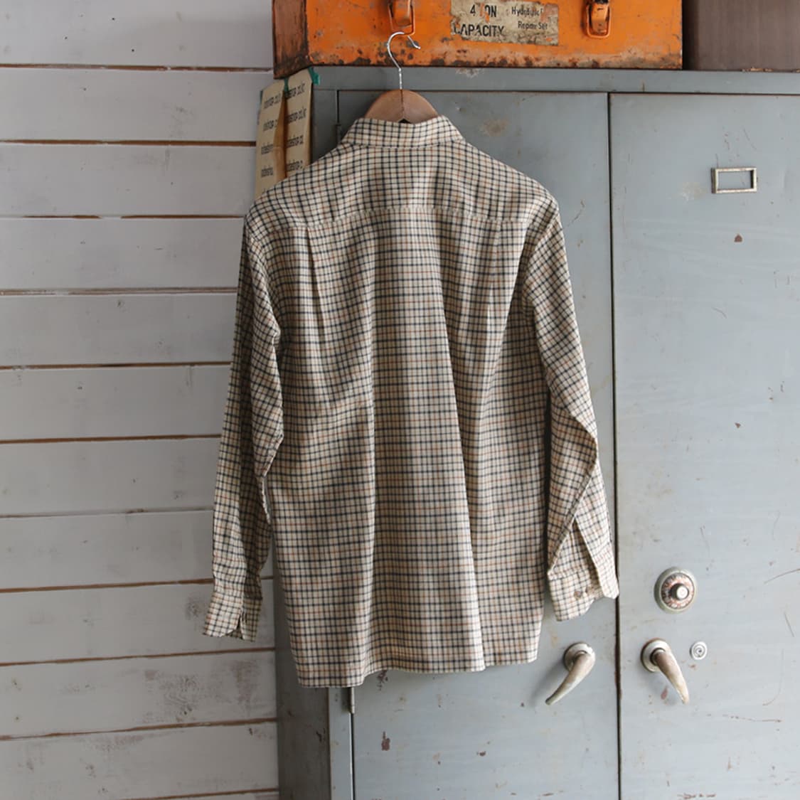 (착용컷) DAKS 린넨 체크 셔츠 (남성용 98) 상품이미지2