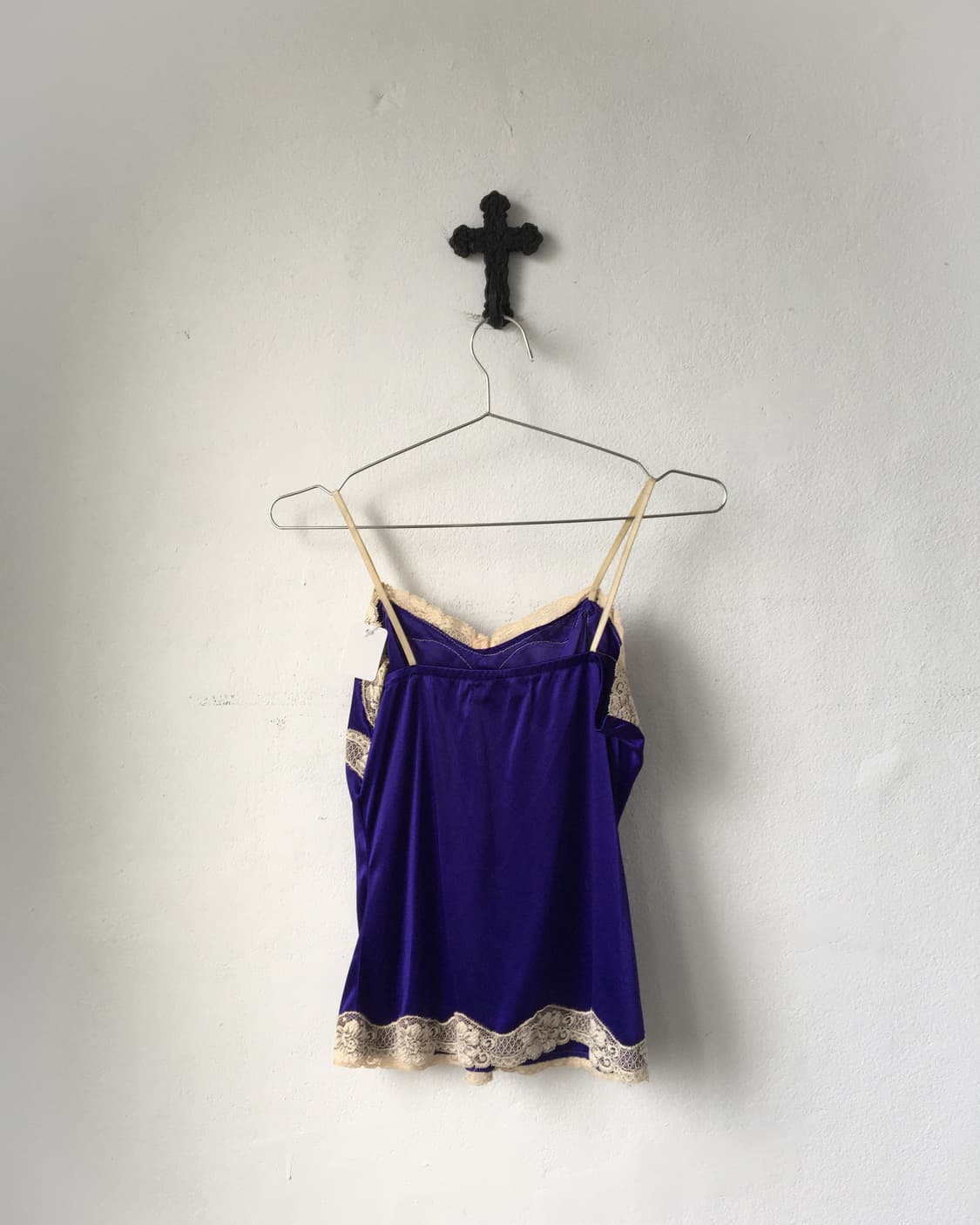 Lace trimming satin sleeveless 상품이미지3