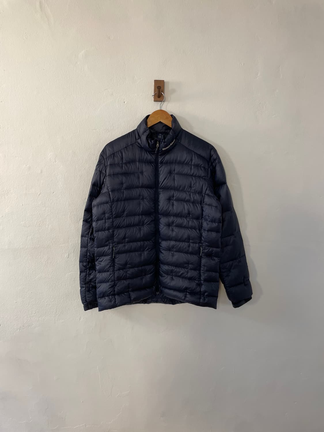 몽벨 경량 패딩  상품이미지1